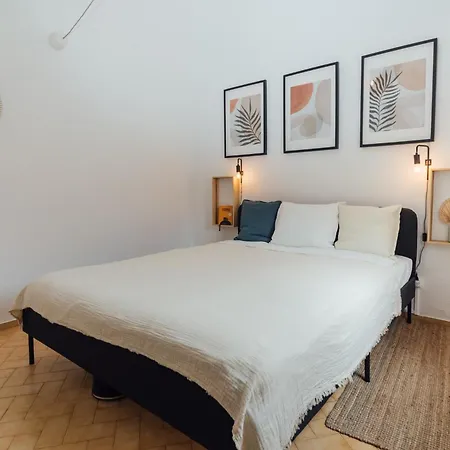 Cozy Old Town With Sunny Terrace