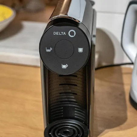 Cozy Old Town With Sunny Terrace Daire